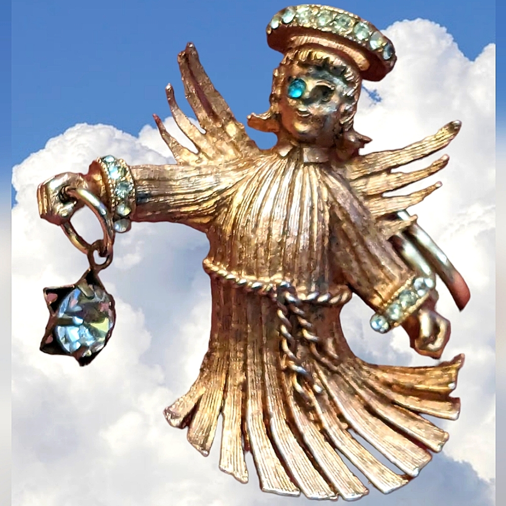 Hattie Carnegie 1930s Signed Angel Brooch Antique Art Deco Figural Estate Pin